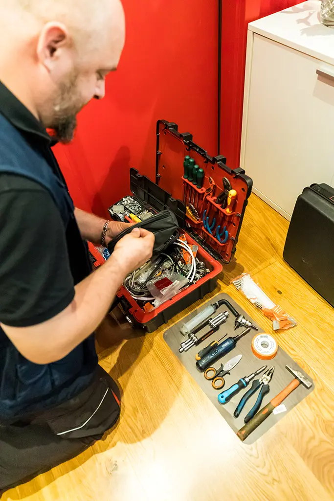 Attrezzatura tecnico elettrodomestici Archimede