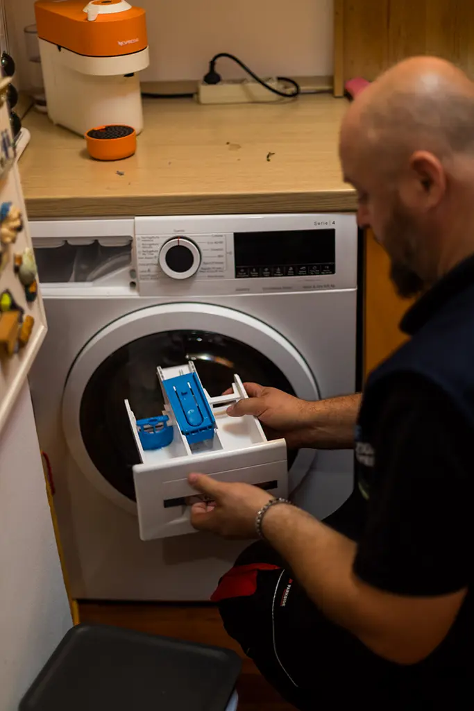 Calderara di Reno - Tecnico ripara lavatrice Bosch