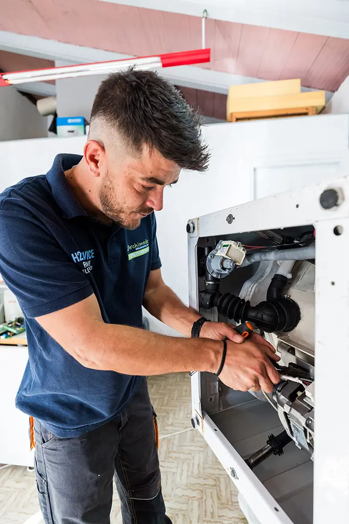 Tecnico lavatrici Candy Bologna